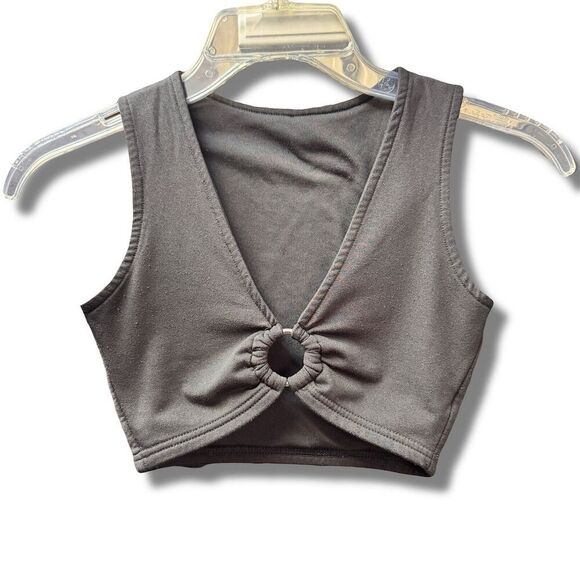 Aevziv Women's XS Black V-Neck Crop Top with Ring Detail Sleeveless - Picture 3 of 5